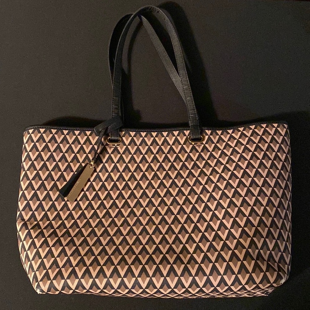 Vince Camuto Tote